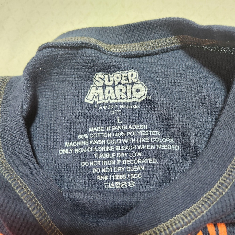Super Mario Long Sleeve Thermal Graphic Shirt Size Large Dark Navy Blue - Picture 2 of 6